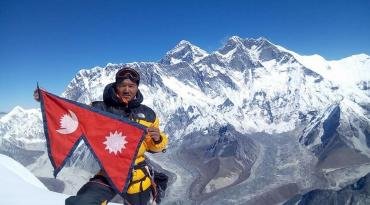 Ama Dablam Expedition&Lobuche peak 23 Days